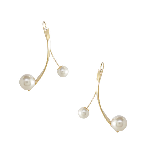 glow グロウ ゴールドクロスピアス パール付き glow012