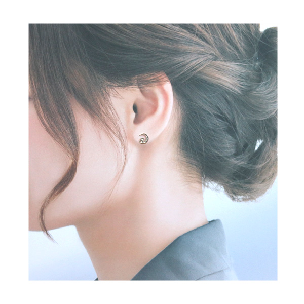 STAR JEWELRY スタージュエリー ダイヤモンドシルバーピアス  月モチーフ star126