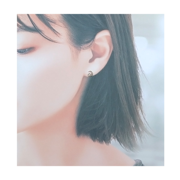 STAR JEWELRY スタージュエリー ダイヤモンドシルバーピアス  月モチーフ star126
