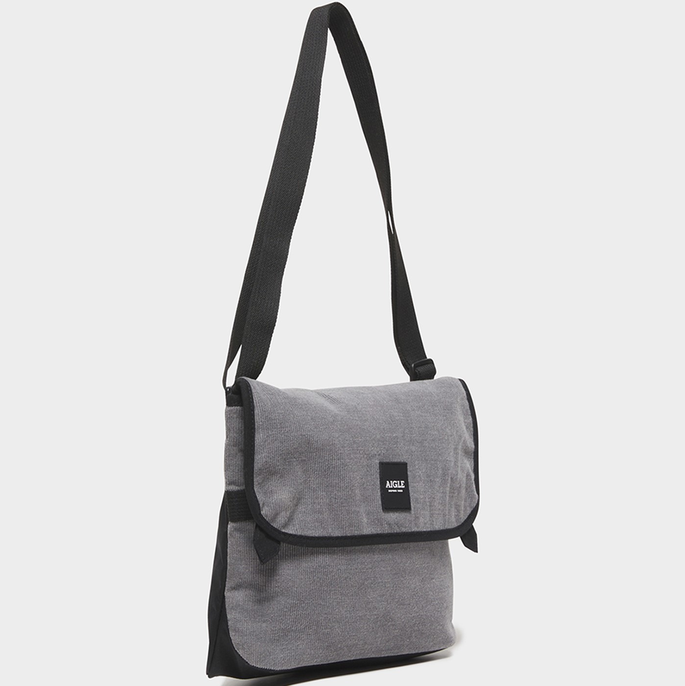 ミュルーズ コーデュロイ フラップバッグ