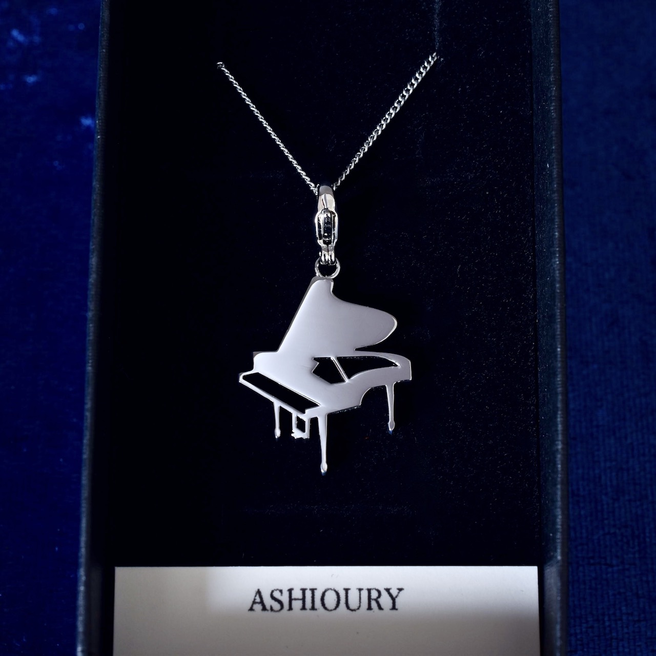 ピアノ ペンダント