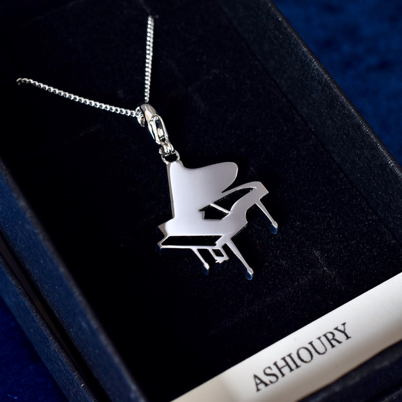 ピアノ ペンダント