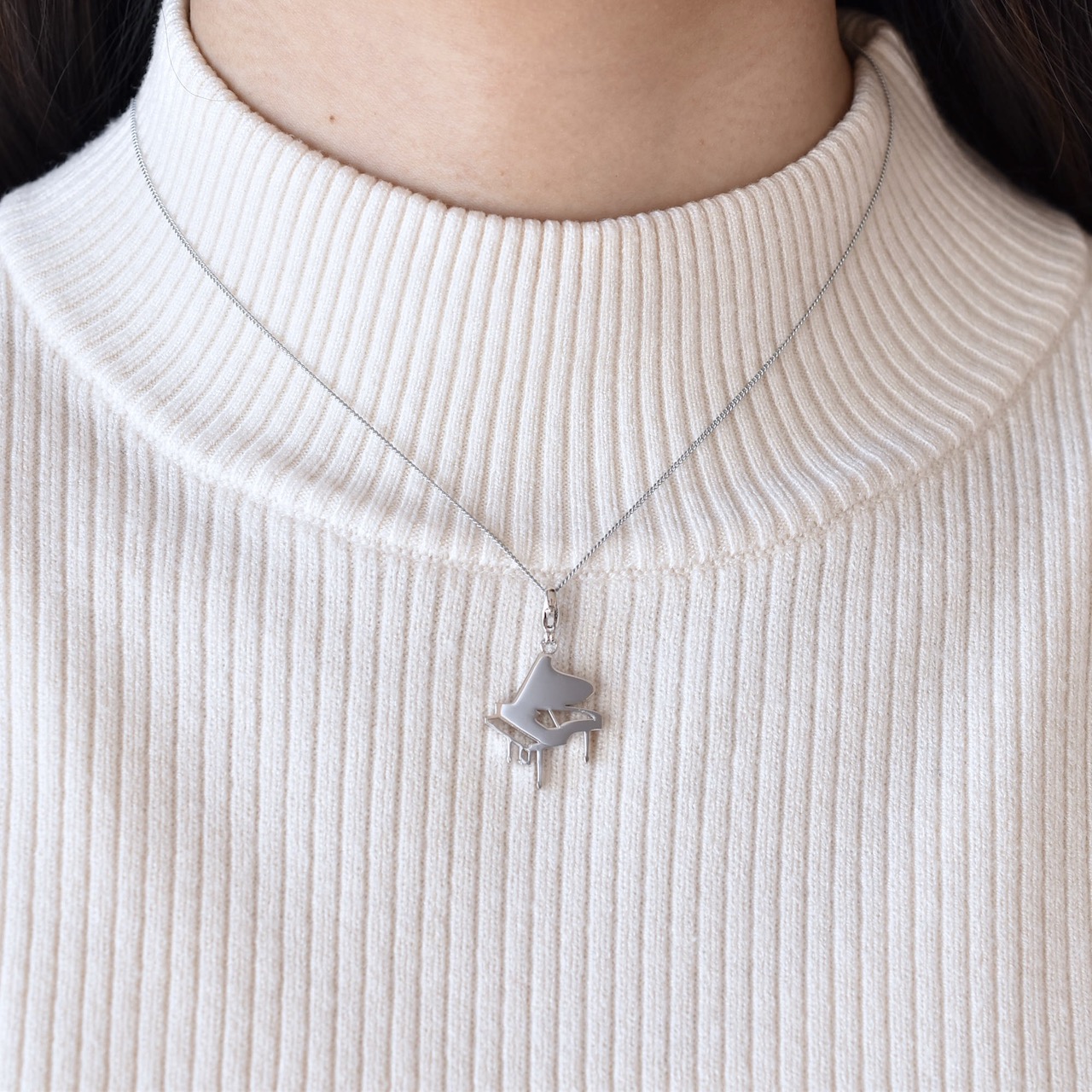 ピアノ ペンダント