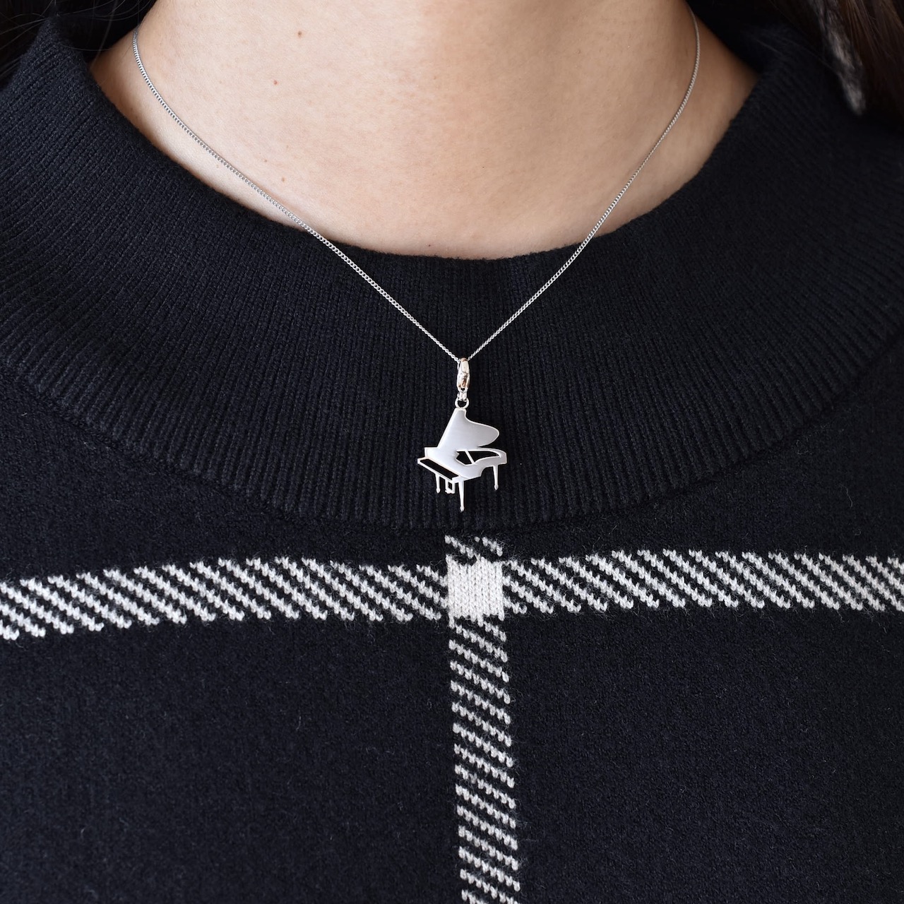 ピアノ ペンダント