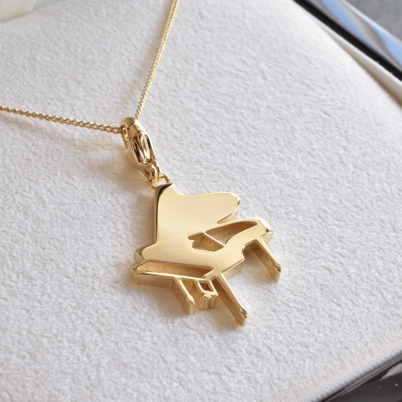 ピアノ ペンダント