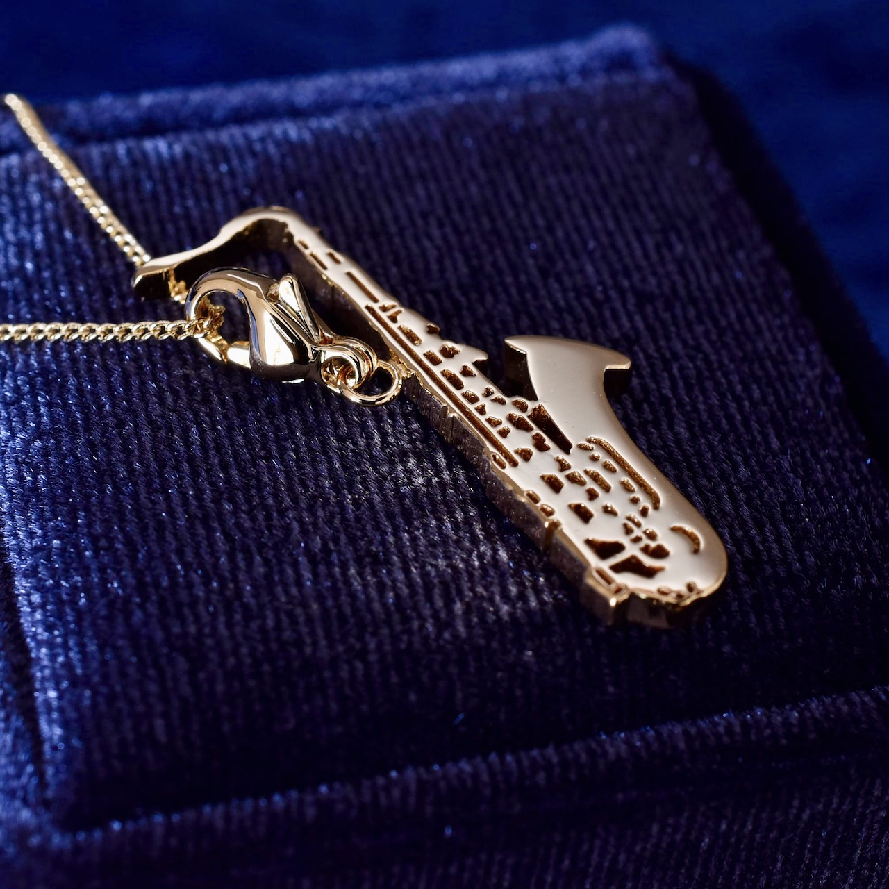 テナーサックス ペンダント