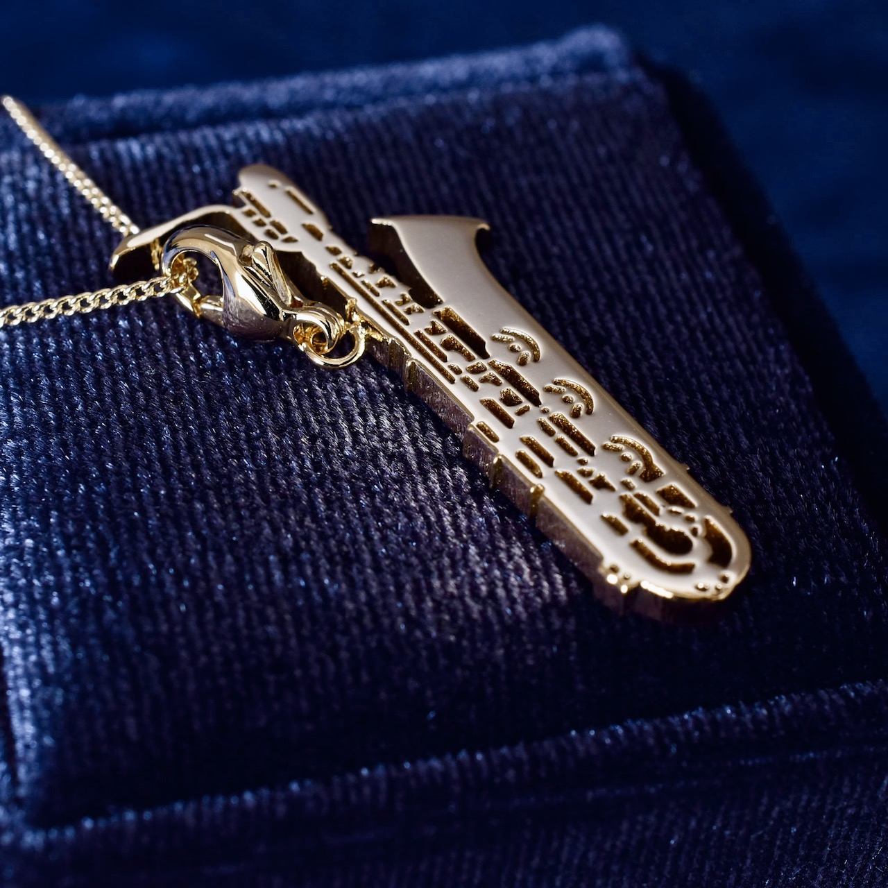 バリトンサックス ペンダント | ASHIOURY（アシュリー）のプレゼント 