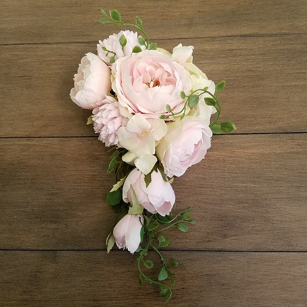 薔薇ナチュラルキャスケードコサージュ【ベビーピンク】クリアケース付き