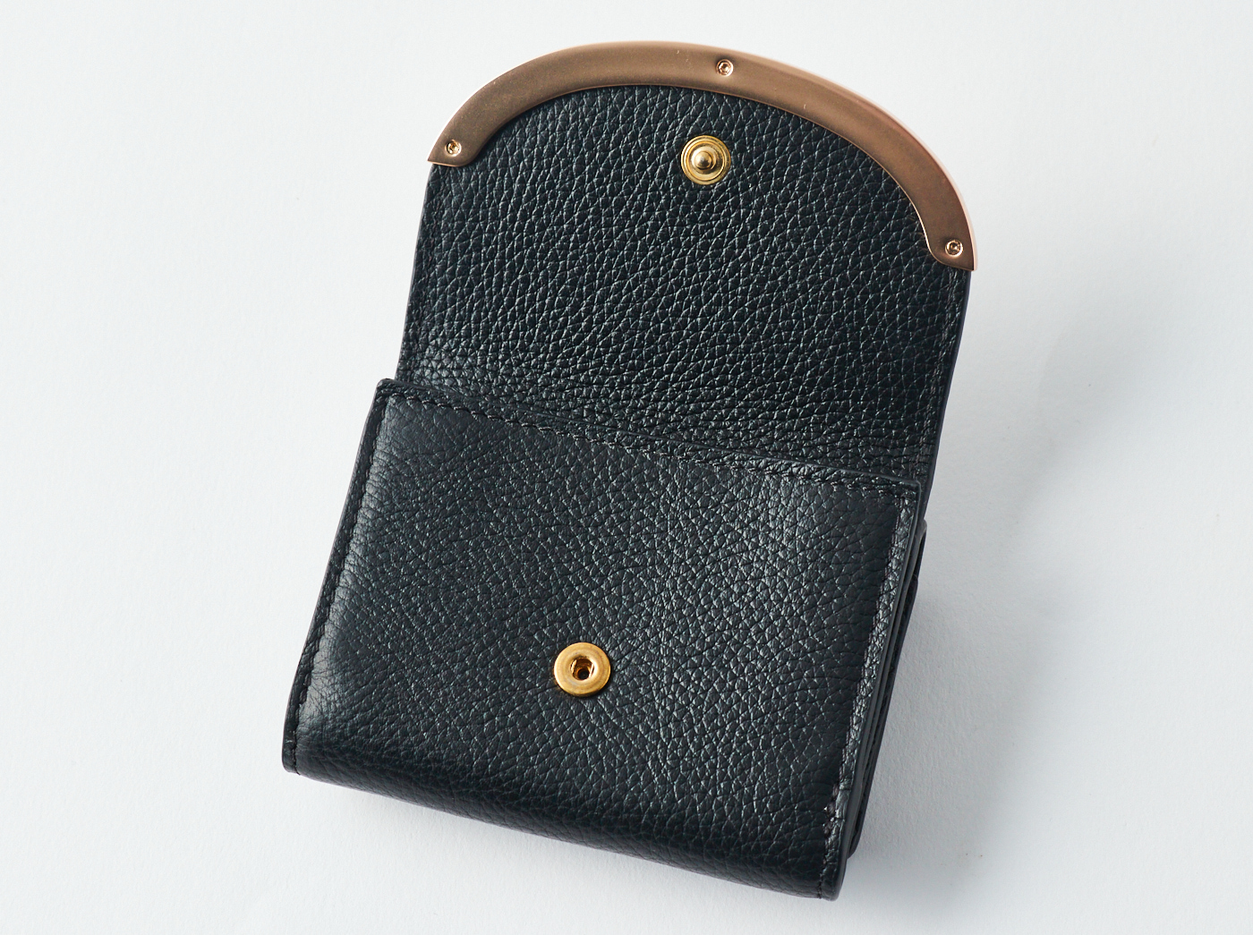 SEE BY CHLOE　三つ折り財布（19AP891 349 001）