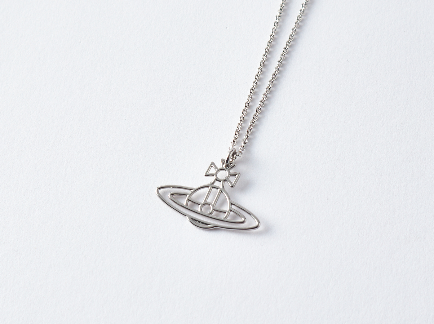 Vivienne Westwood　SUZIE PENDANT