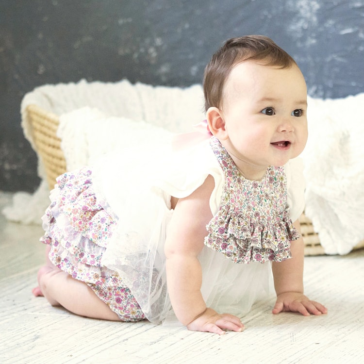 花たちの祝福｜２点セット（スタイ・ショートパンツ）