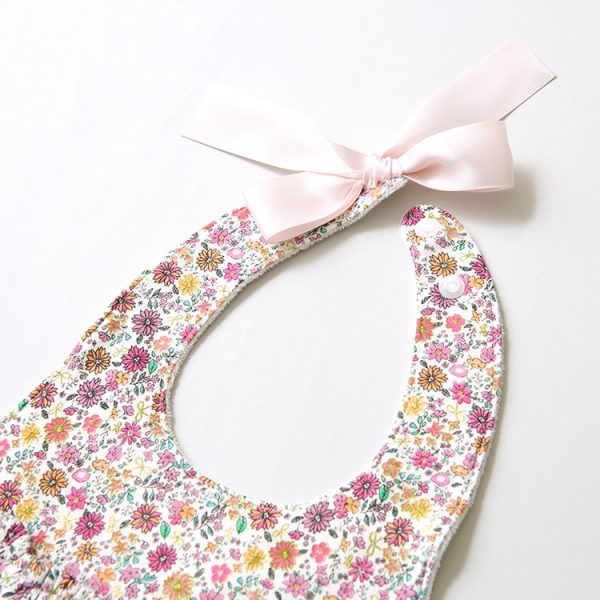 花たちの祝福｜２点セット（スタイ・ショートパンツ）