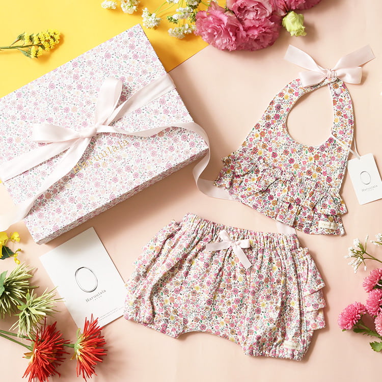 花たちの祝福｜２点セット（スタイ・ショートパンツ）