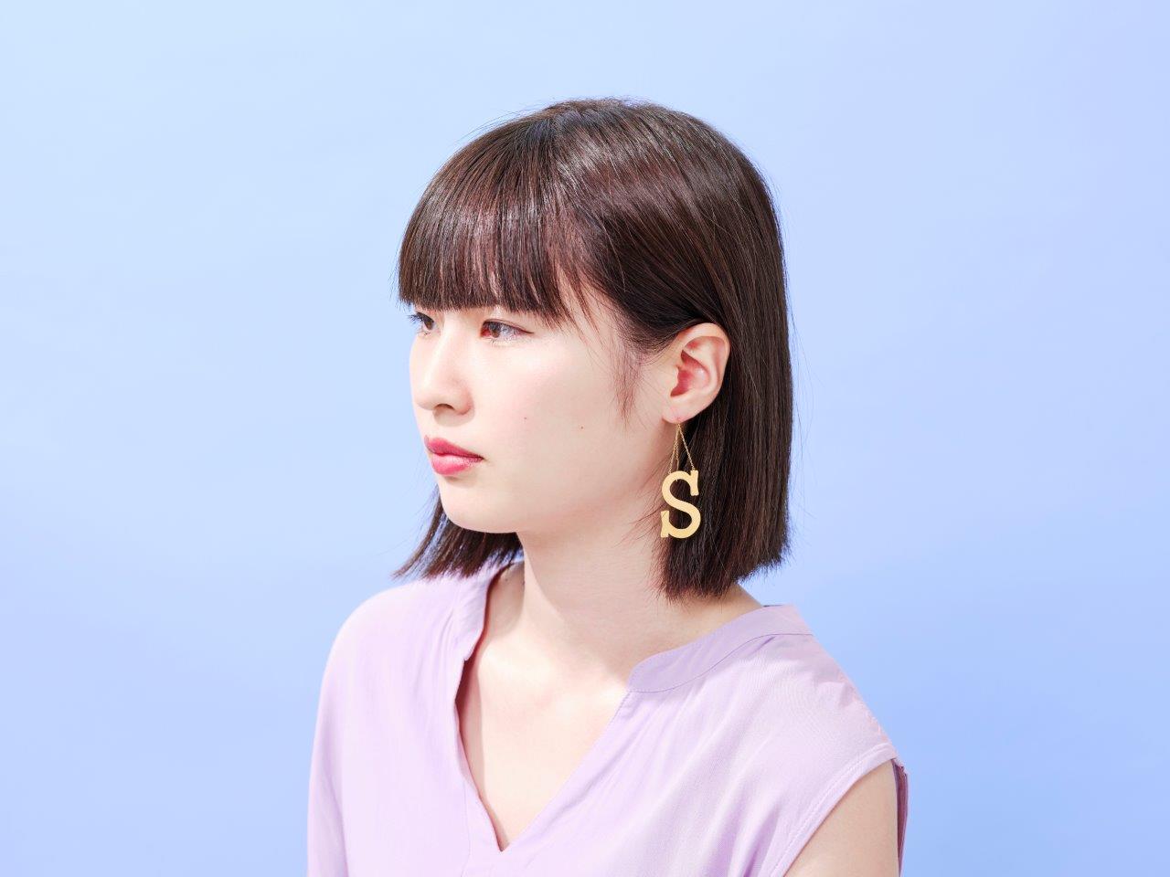 イニシャルピアス