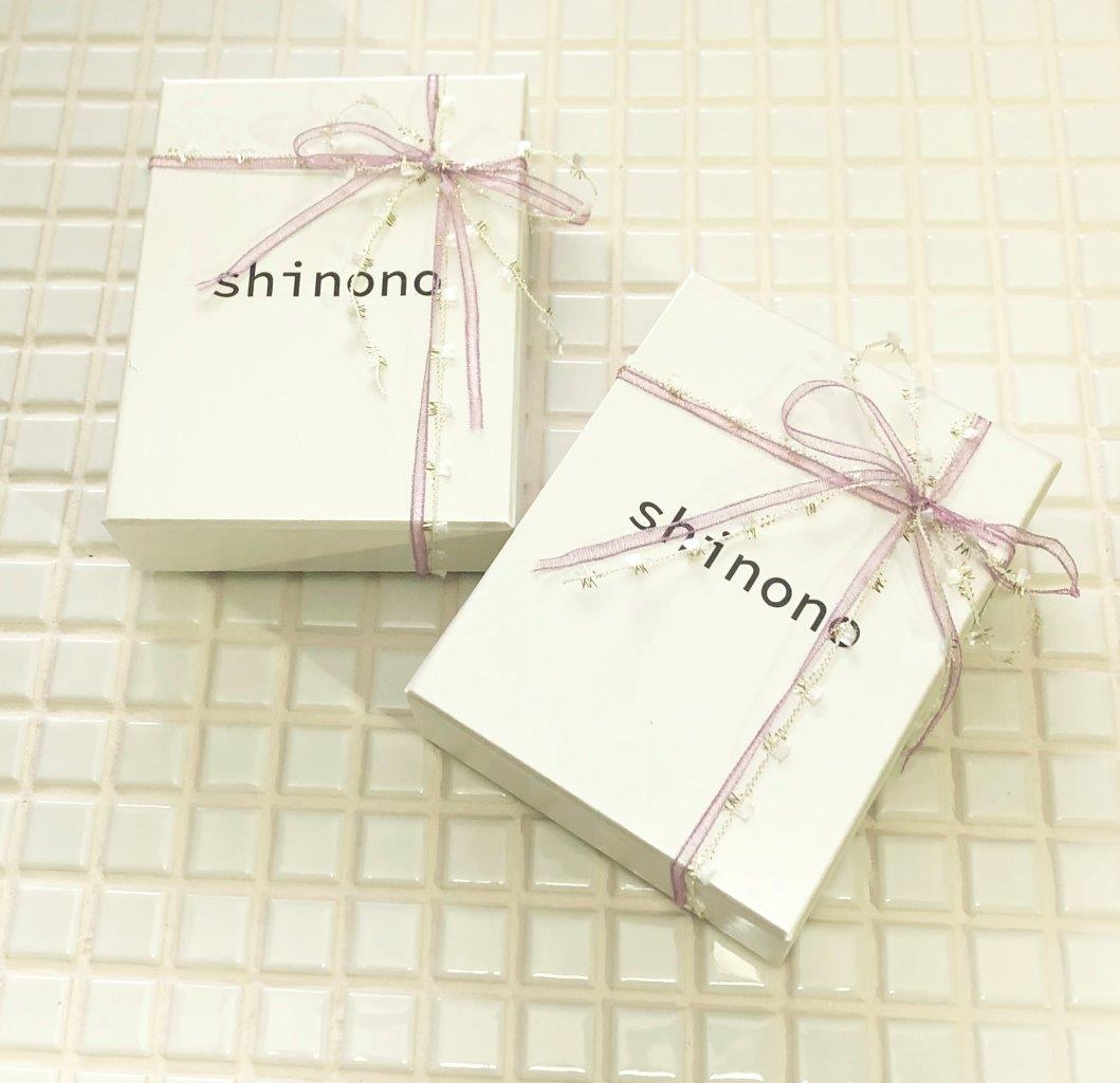 ice ピアス／イヤリング