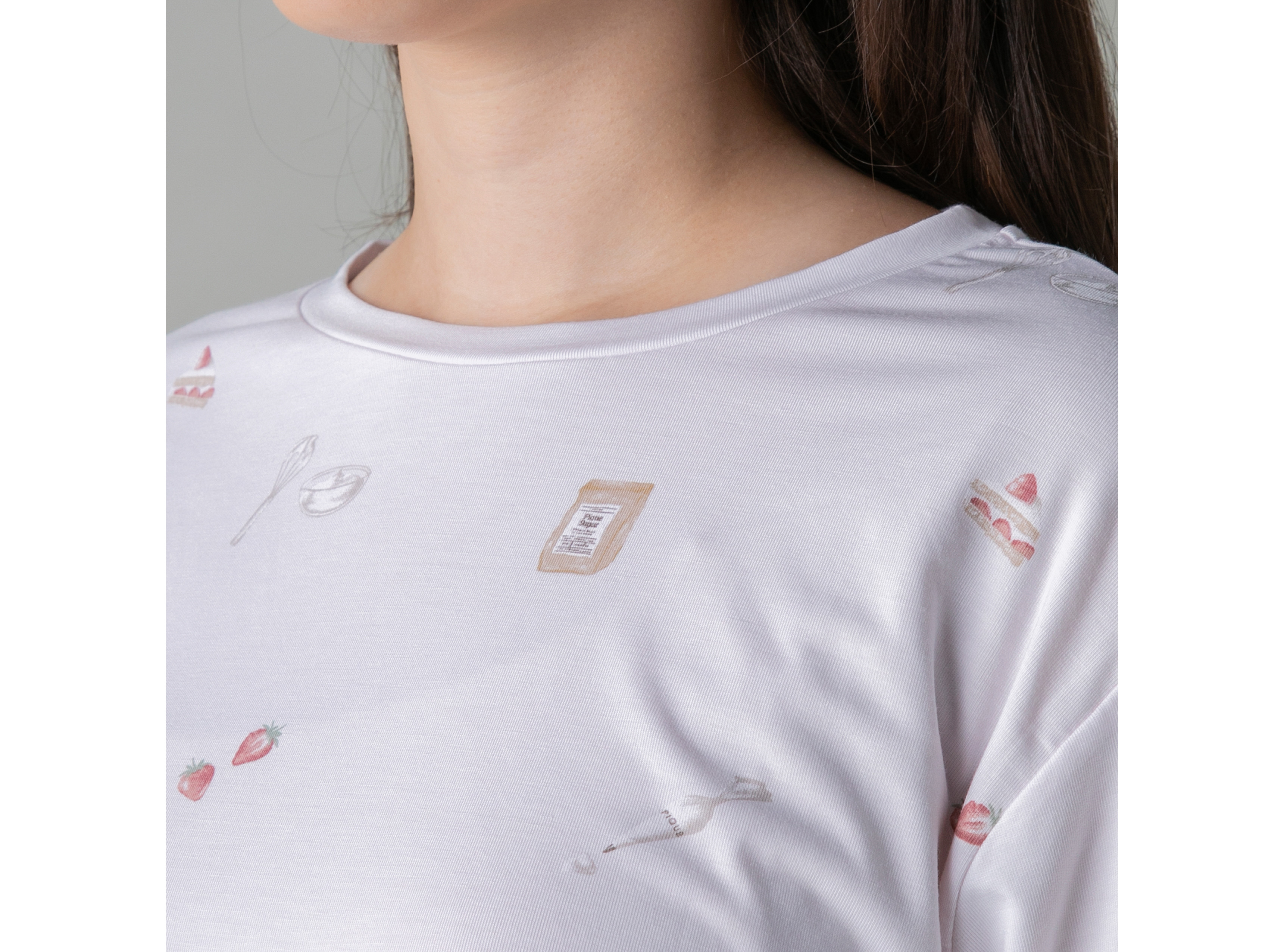 【WOMEN】クッキングスイーツ柄　プルオーバー＆ロングパンツセット