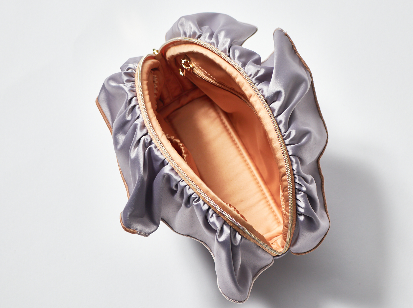 【WOMEN】バイカラーサテンポーチ