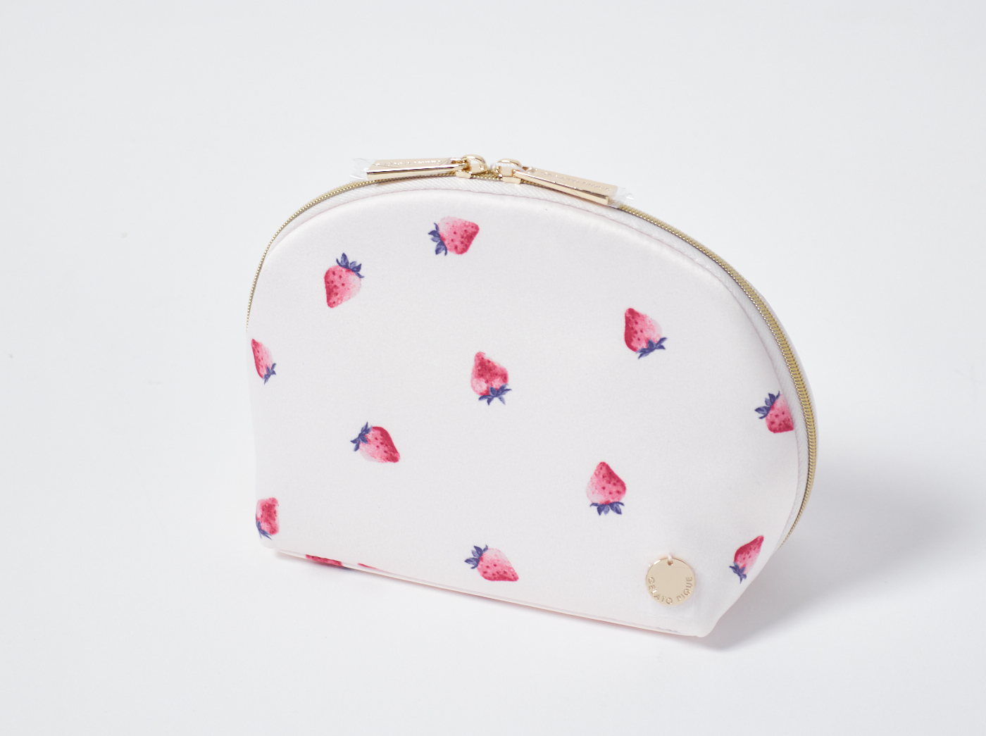 【WOMEN】ストロベリー柄　半円型ポーチ＆ハンドタオルセット