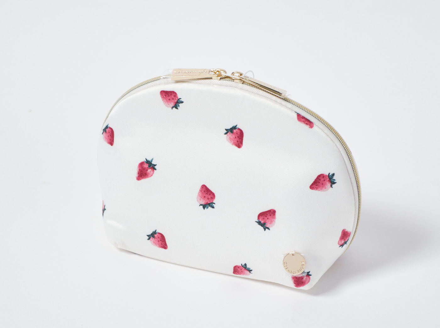 【WOMEN】ストロベリー柄　半円型ポーチ＆ハンドタオルセット