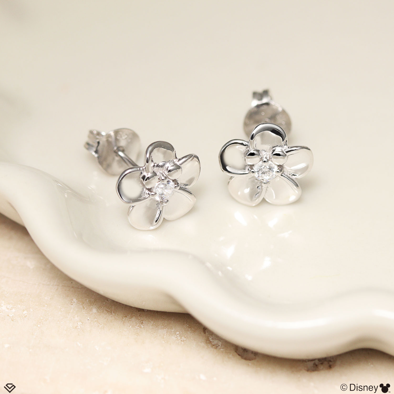 ディズニー ピアス ハワイアンジュエリー プルメリア 「ミッキー」