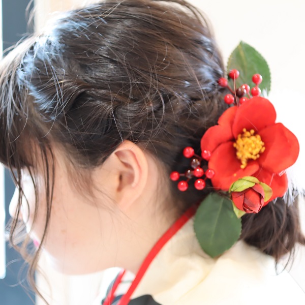 粋！ やぶ椿(赤)＆赤い実 髪飾り おまかせBOX付き | アトリエ美鈴の