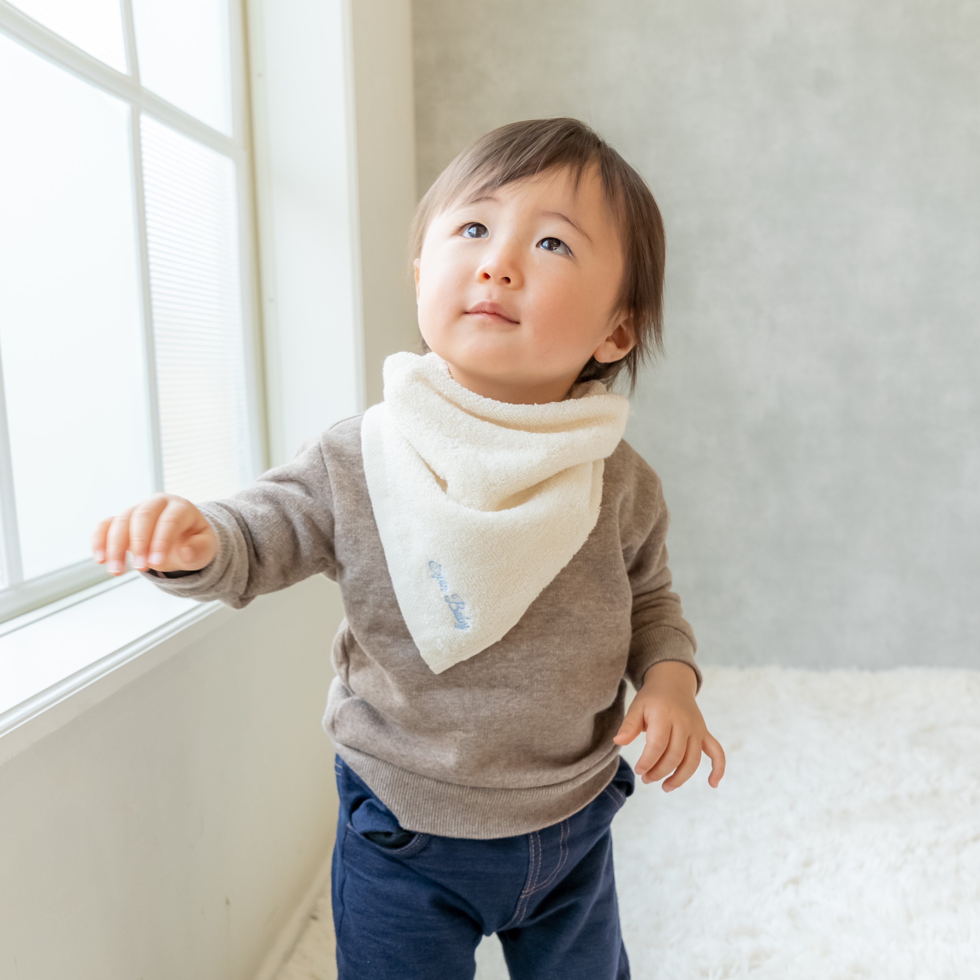 【名入れ刺繍ギフト】ハンカチスタイ