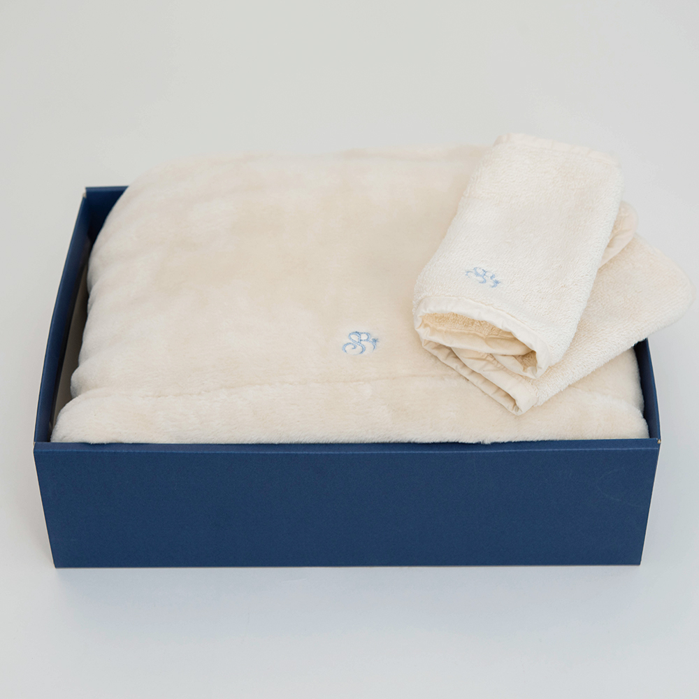 【名入れ刺繍ギフト】出産祝い ギフトセット 16500円