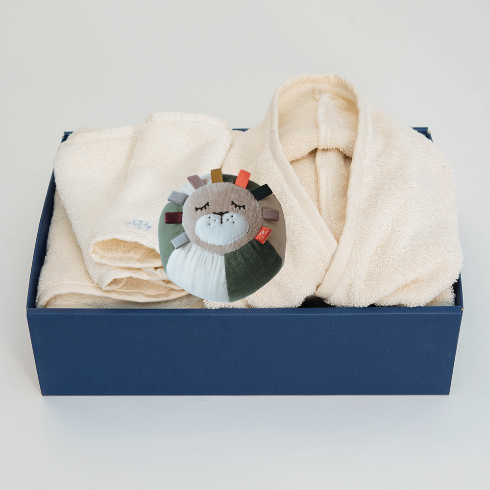 【名入れ刺繍ギフト】出産祝い ギフトセット 22000円