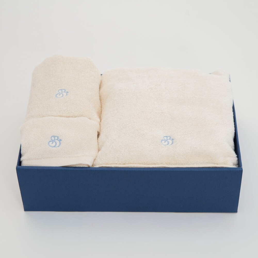 【名入れ刺繍ギフト】出産祝い ギフトセット 5000円