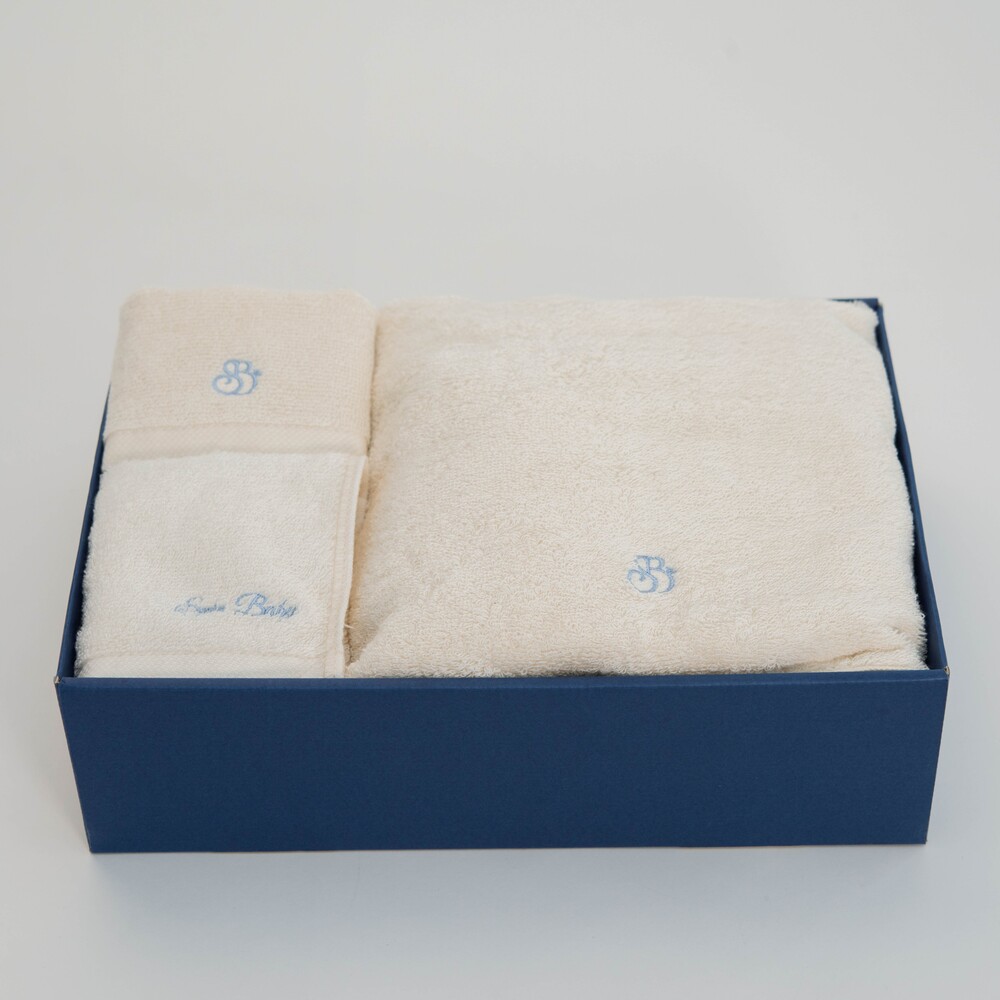 【名入れ刺繍ギフト】出産祝い ギフトセット 5000円