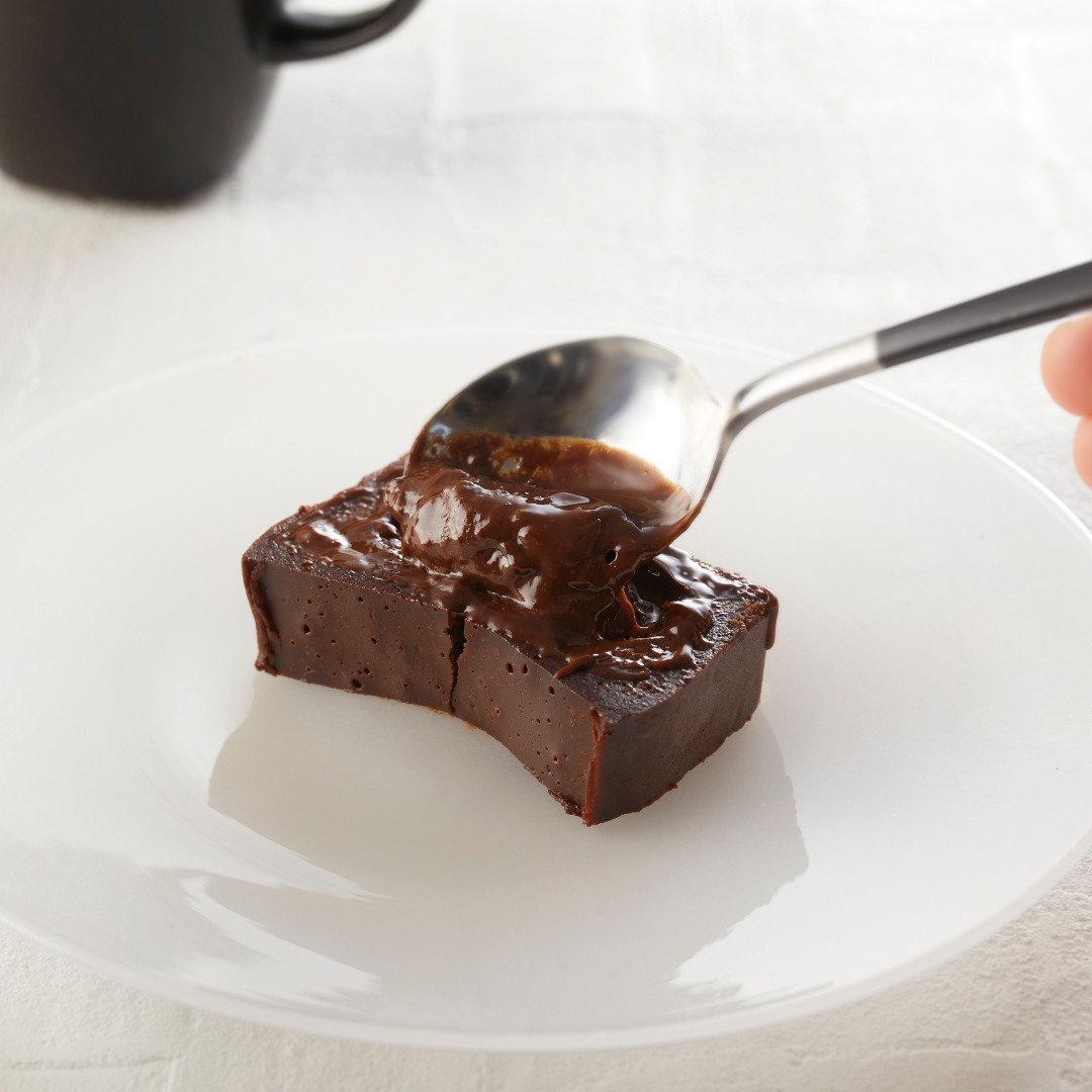 【母の日の贈り物や春ギフトに】幸せの生ガトーショコラ　ギフトサイズ