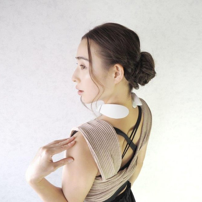 肩専用EMSツール＜SHOULDER RELAX＞