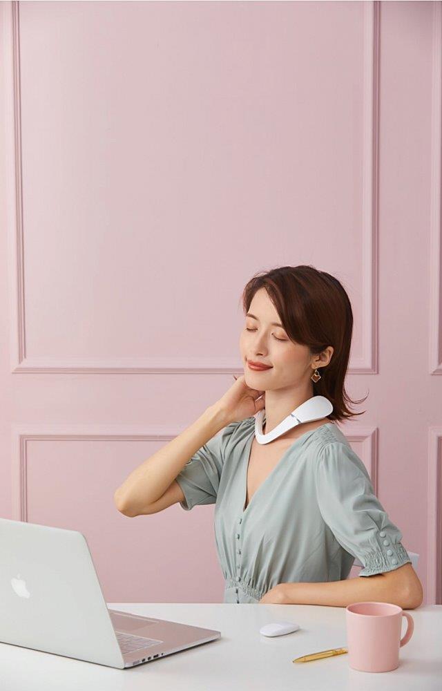 肩専用EMSツール＜SHOULDER RELAX＞