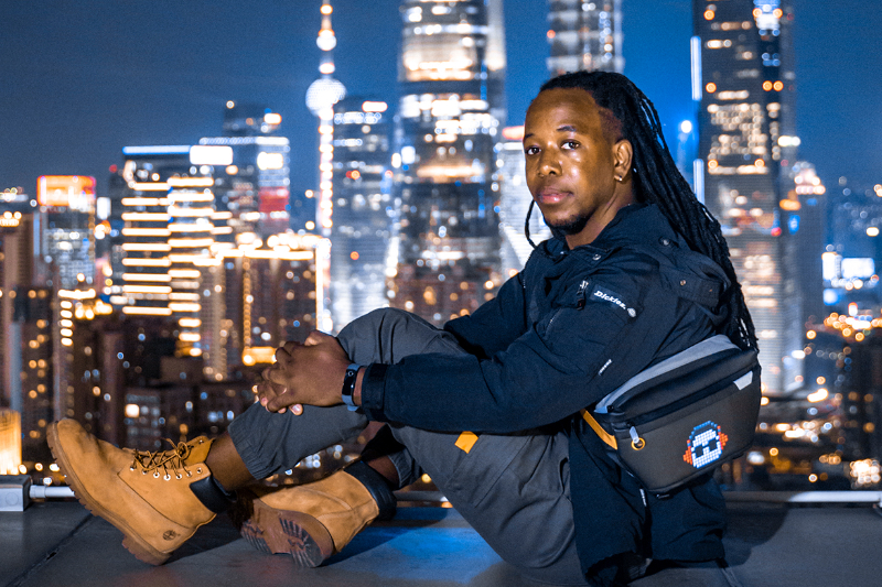 ショルダーバッグ　PIXOO-SLINGBAG