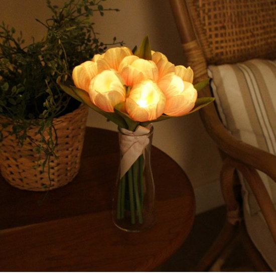 ブルームチューリップブーケのインテリアライト（フラワーブーケ）