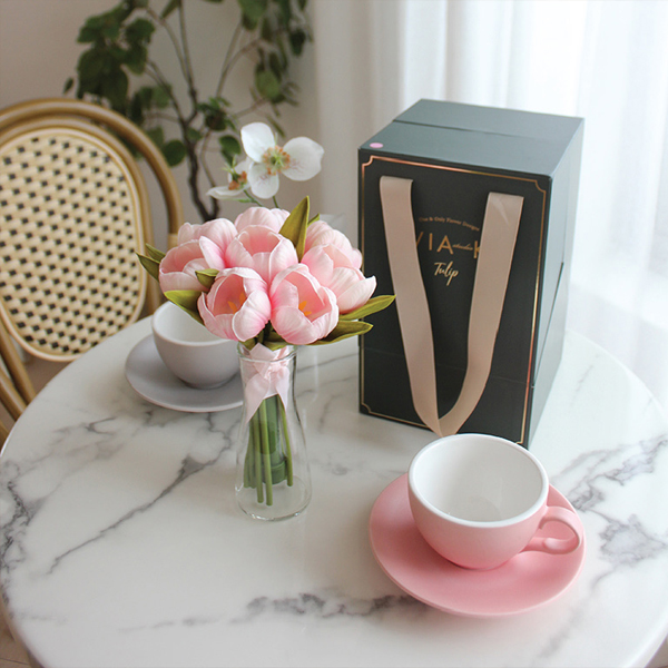 ブルームチューリップブーケのインテリアライト（フラワーブーケ）