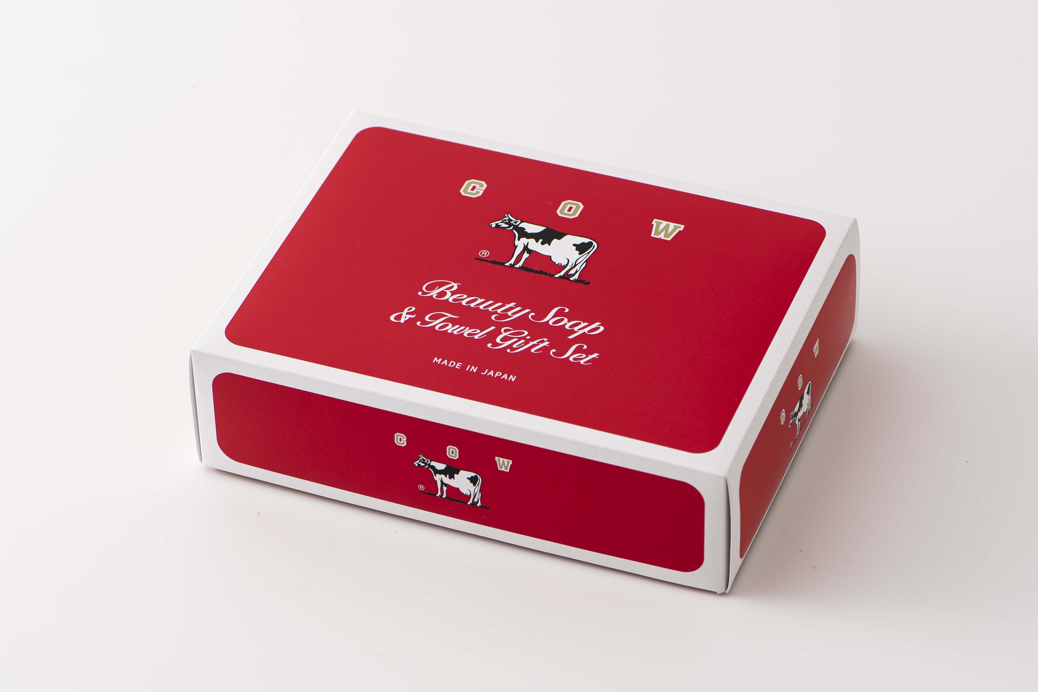 牛乳石鹼タオルギフト フェイスタオル×1/タオルハンカチ×1/泡立てネット×1/石鹸(100g)×2