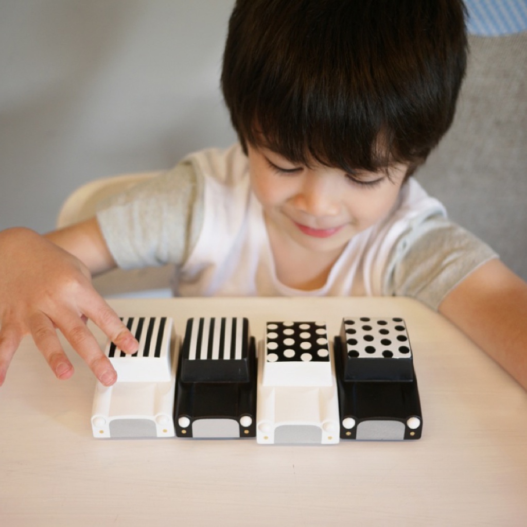 Kiko＋の kuruma付きオーガニックおむつケーキ（2段/全2色）