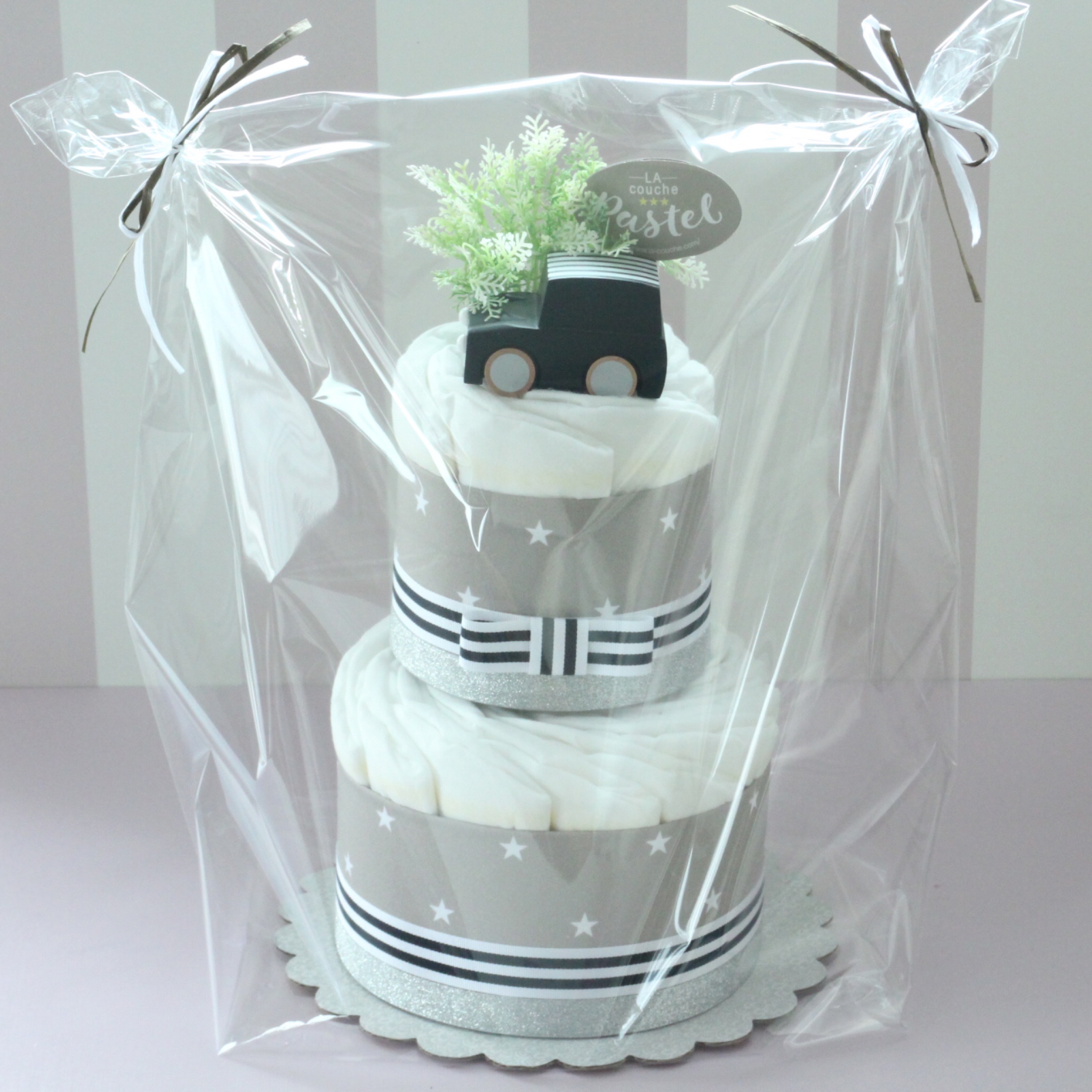 Kiko＋の kuruma付きオーガニックおむつケーキ（2段/全2色）