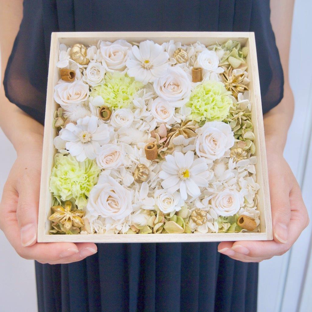 【麻の葉文様/L】縁起の良い桐箱入りプリザーブドフラワー