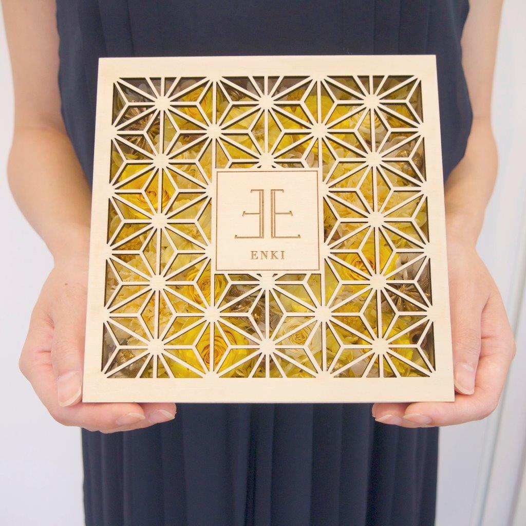 【麻の葉文様/L】縁起の良い桐箱入りプリザーブドフラワー