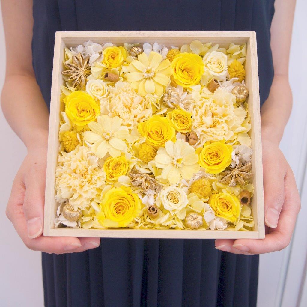 【麻の葉文様/L】縁起の良い桐箱入りプリザーブドフラワー