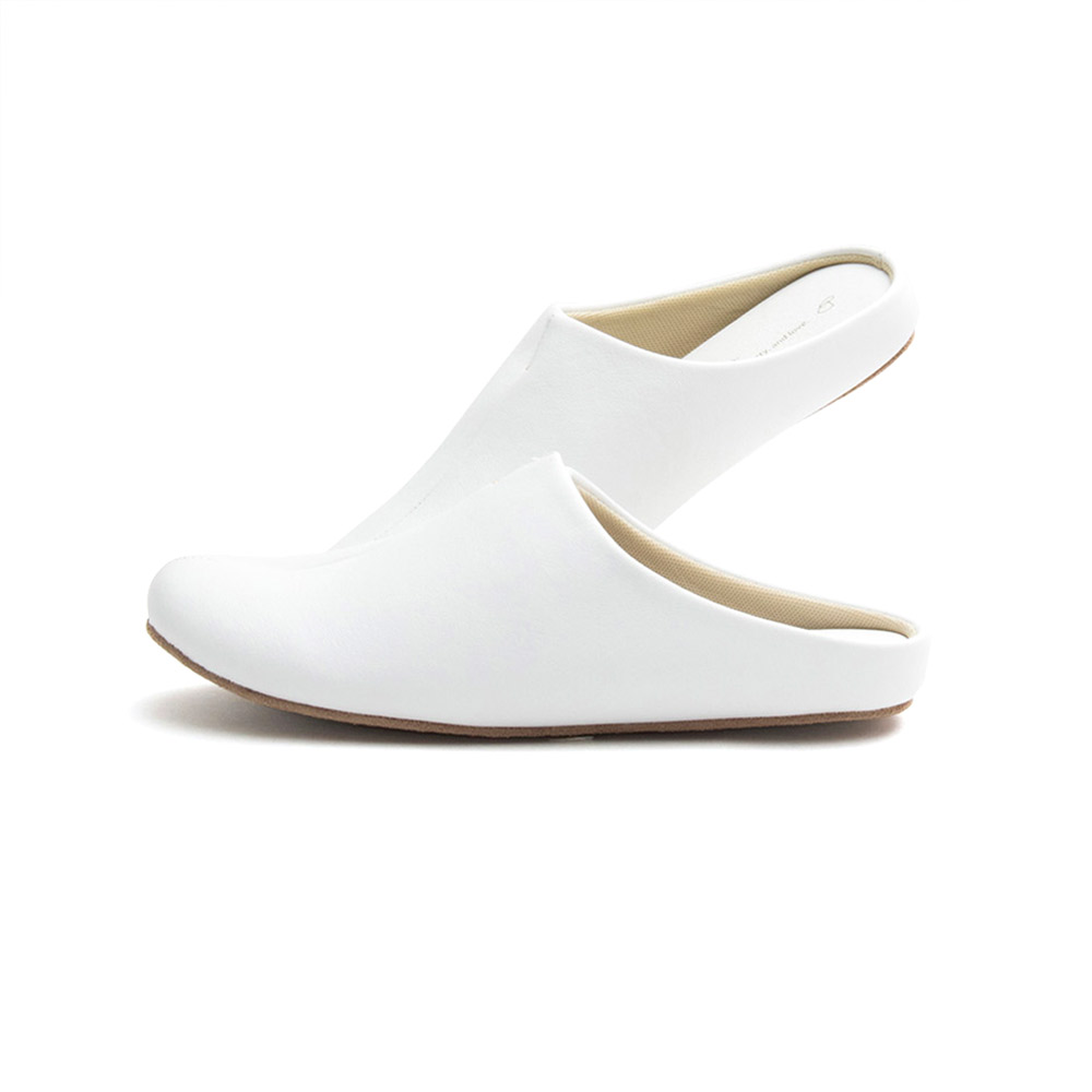 “歩く”を考えたスリッパ room's (ルームズ)