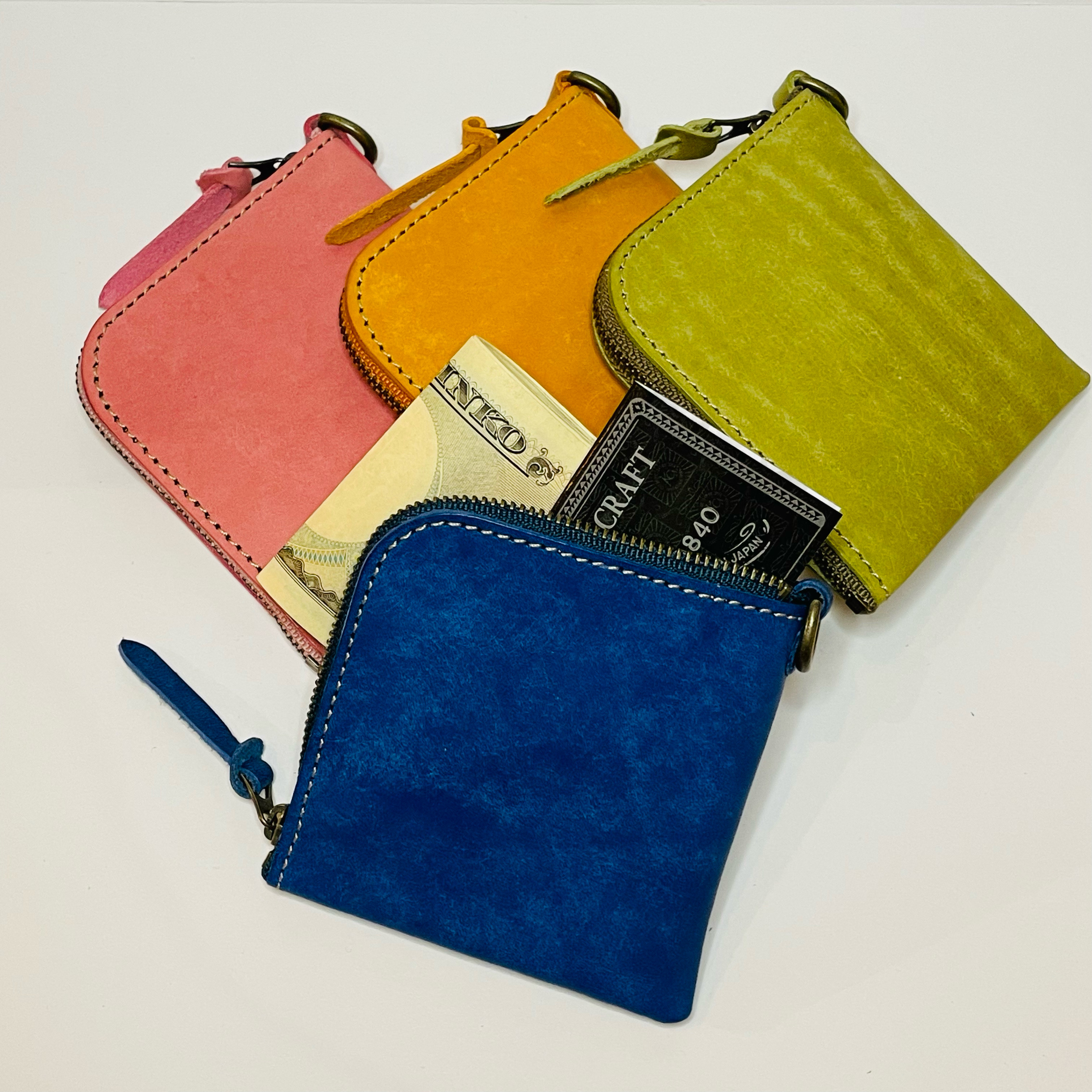 ミニウォレット　Ｌジップ　ハーフヌバック