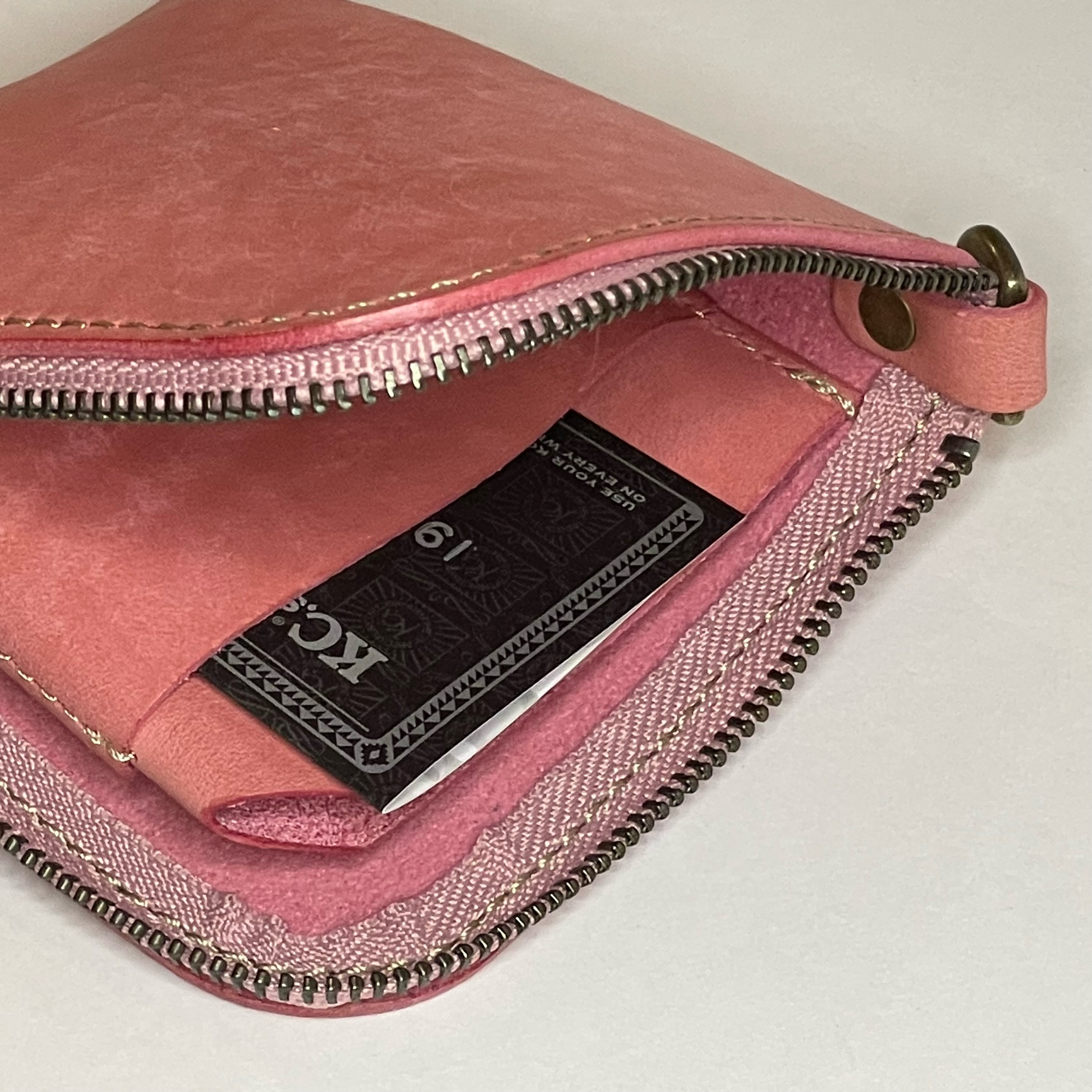 ミニウォレット　Ｌジップ　ハーフヌバック