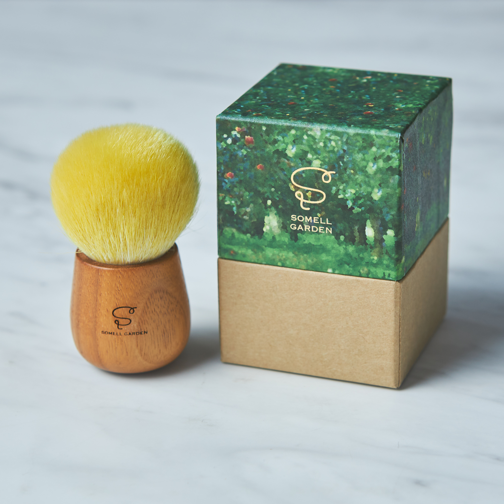 熊野筆フェイスブラシ LEMON×WALNUT(レモン×ウォ―ルナット)