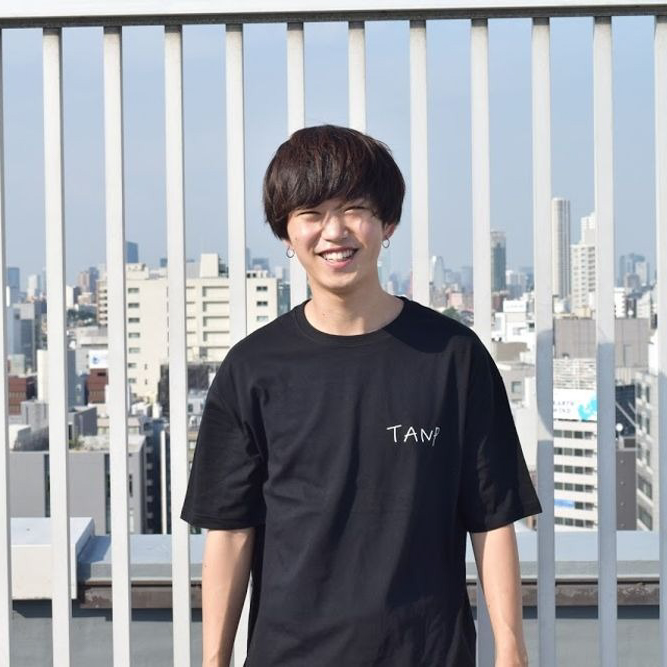 タンプ T-Shirt