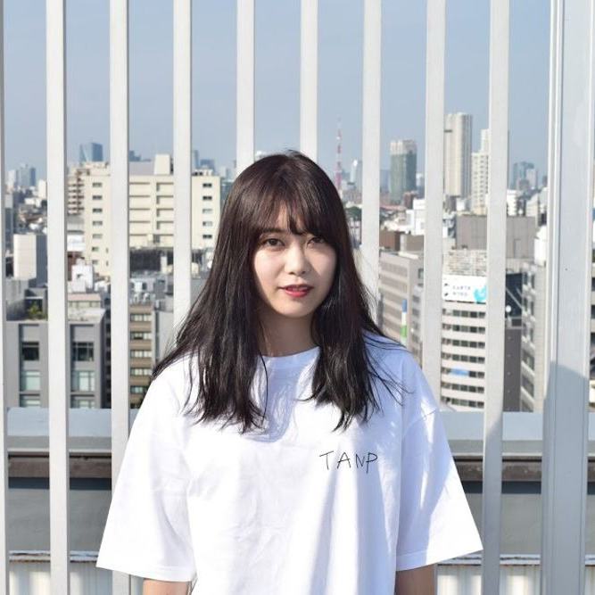 タンプ T-Shirt