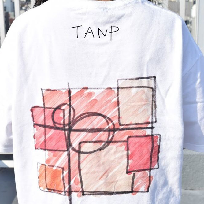 タンプ T-Shirt