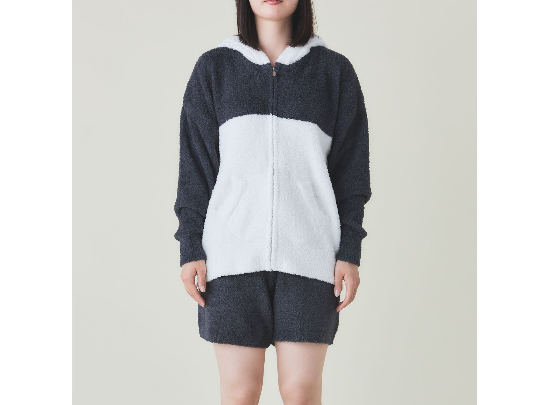 【WOMEN】パンダパーカ＋ショートパンツSET